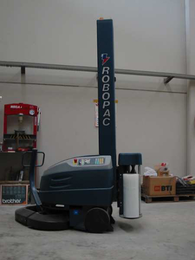 Robot per applicazioni sito.jpg Robot avvolgipallet azienda Import-Export Saviano (NA)